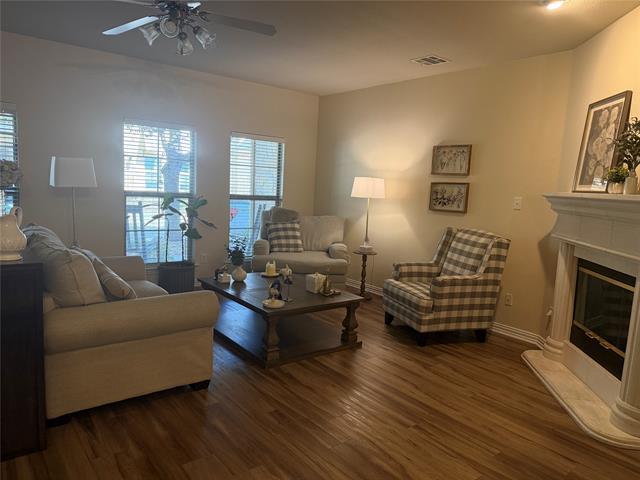 Foto del edificio - 8929 Soldiers Home Ln