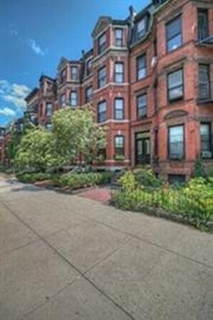 Foto del edificio - 342 Commonwealth Ave