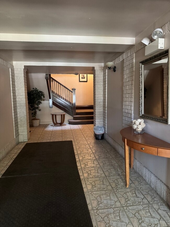 Foto del edificio - 4736 N Magnolia Ave