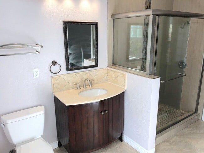 Bathroom2 - 13910 River Ranch Cir