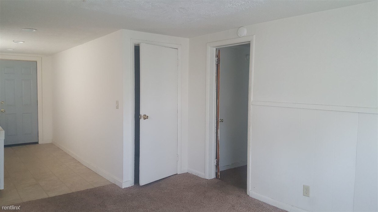 101 S Roosevelt Ave Unit Apt 3, Piqua, OH 45356 Condo for Rent in