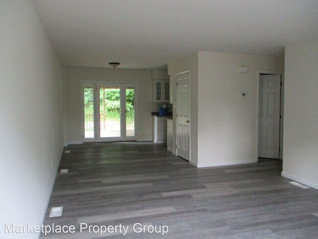 Building Photo - 3 br, 1.5 bath House - 304 Old Forge Drive