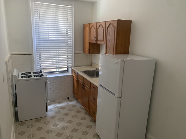 Kitchen - 34-12 34th St