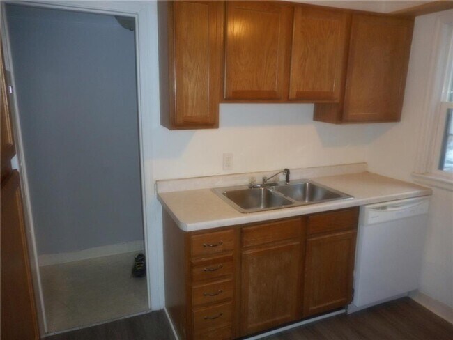 Foto del edificio - 3412 W 32nd St