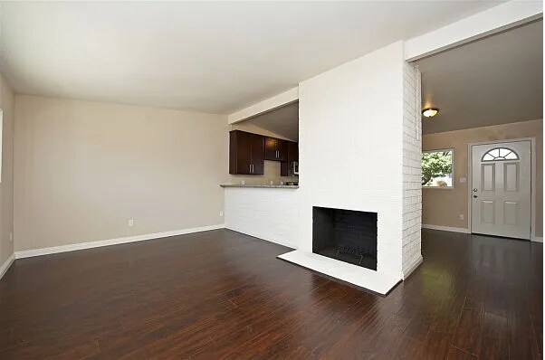Building Photo - 1016 Agua Tibia Ave