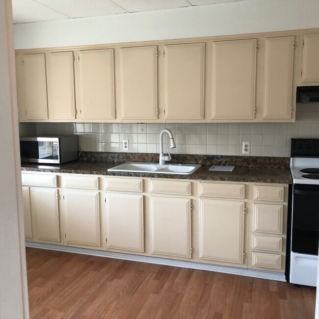 Foto del edificio - 95 9.5 South Washington Apatment 1