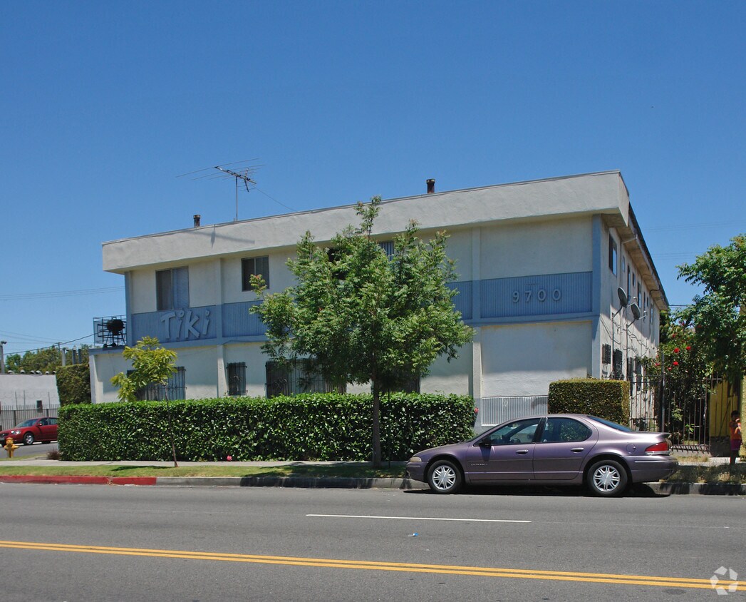 Building Photo - 9700 S San Pedro St
