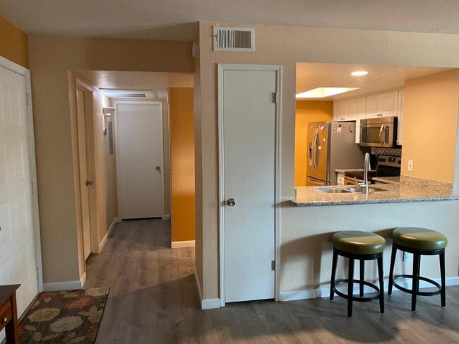 Photo - 4850 E Desert Cove Ave Apartment