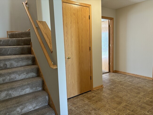 Foto del edificio - 1349 Willow Trail