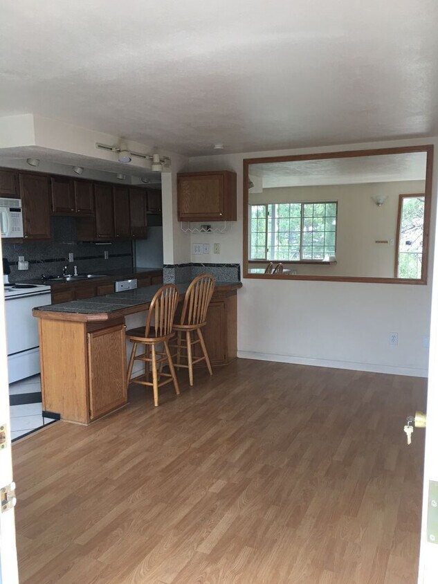 ONE MONTH FREE! Pet-friendly 1 BD/1 BA in ... - ONE MONTH FREE! Pet-friendly 1 BD/1 BA in ...