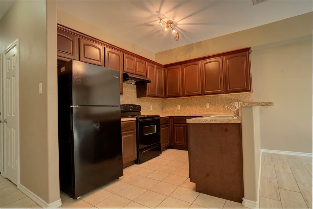 Building Photo - 104 Wildwood St