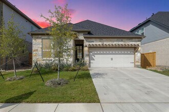 Building Photo - 821 Beaverton Dr