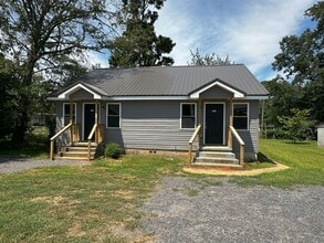 Building Photo - 2218 Loop Rd