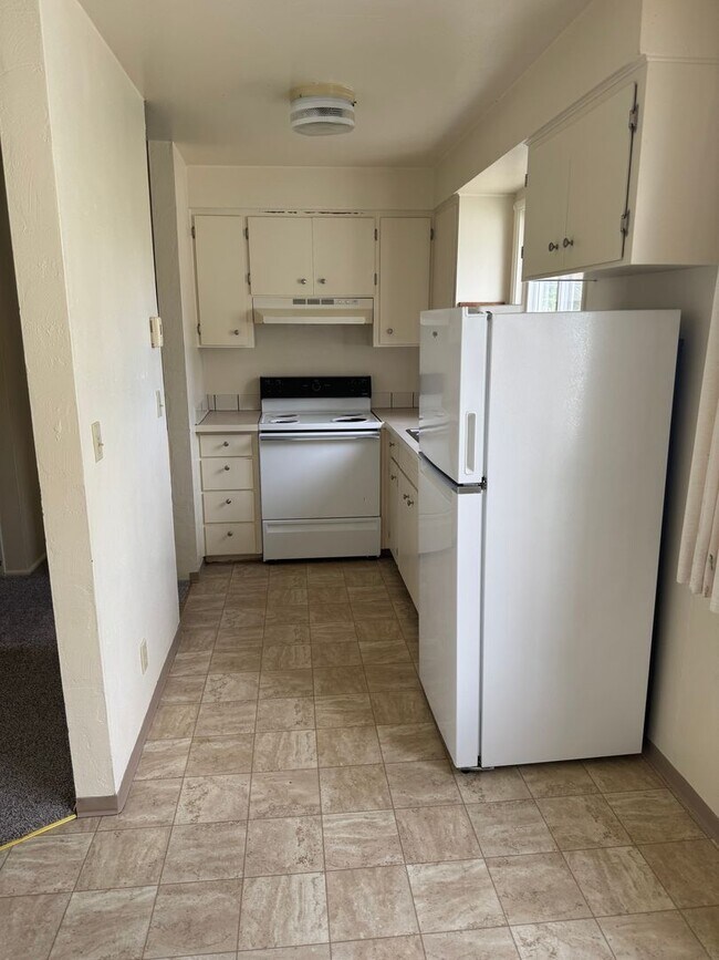 Foto del edificio - 1-Bedroom 1-Bathroom apartment in Eugene