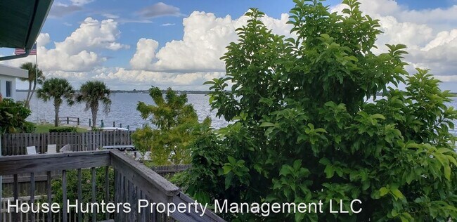Building Photo - 2 br, 1 bath House - 5041 N Beach Rd Unit 2A