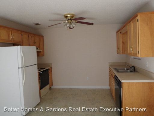 Foto del edificio - 3405 Nance Blvd