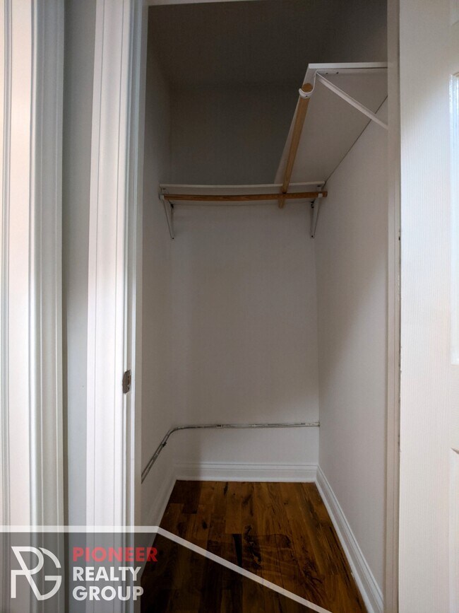 Foto del edificio - 4409 N Wolcott Ave