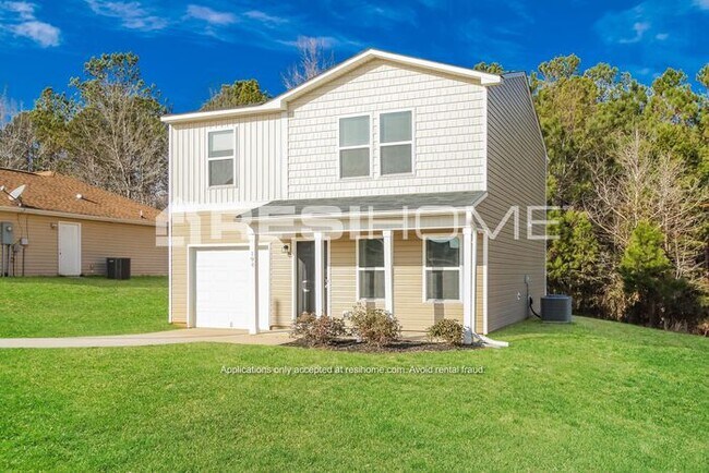 Building Photo - 194 Queens Circle