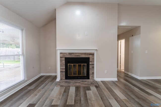 Building Photo - 119 Telluride Dr