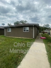 Building Photo - 2450 Hiawatha St