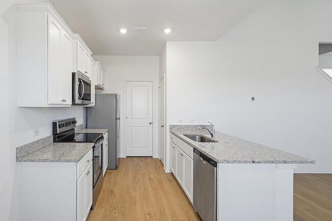 Building Photo - 113 Desert Hare Dr