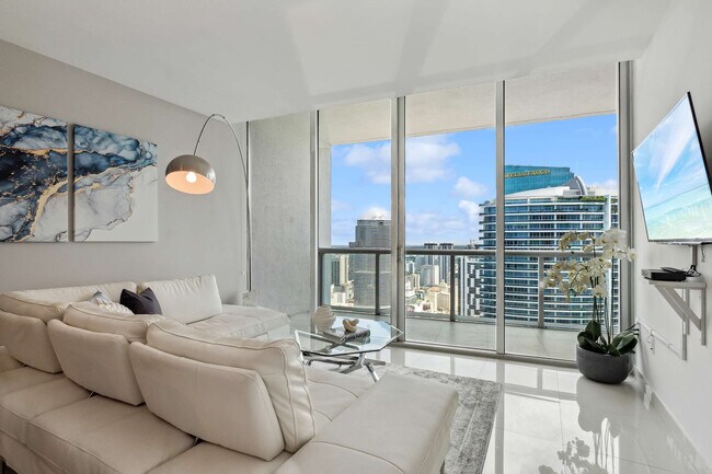 Building Photo - 485 Brickell Ave