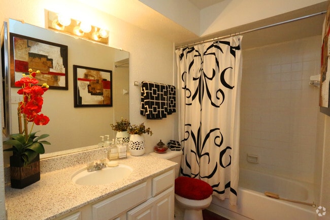 Bathroom - Brays Oaks Village