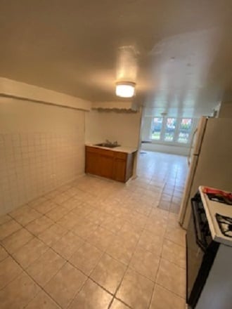 kitchen - 3220 W 23rd St