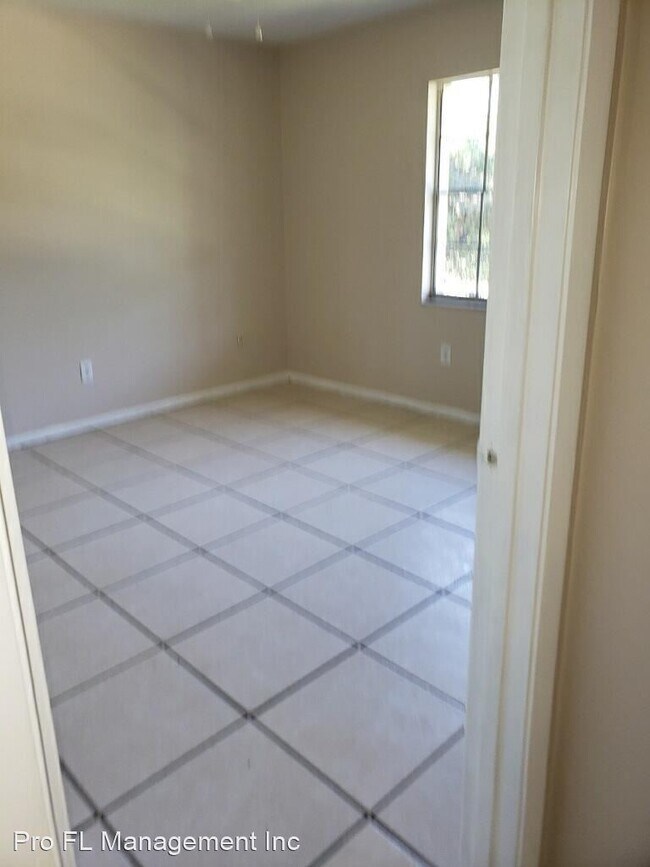 Building Photo - 2 br, 2 bath House - 714 Red Coach Ave.