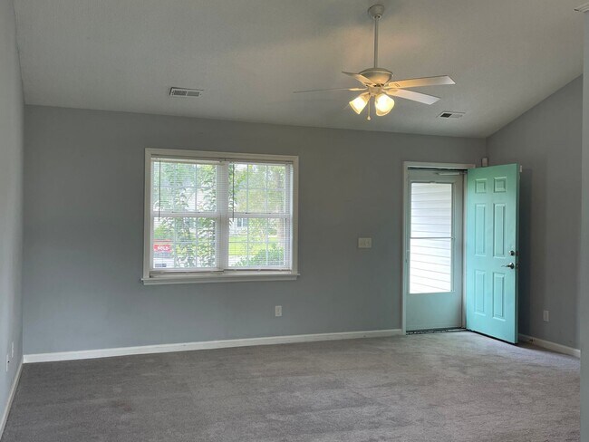 Photo - 3 bedroom, 2 bath single story home in Ogden!