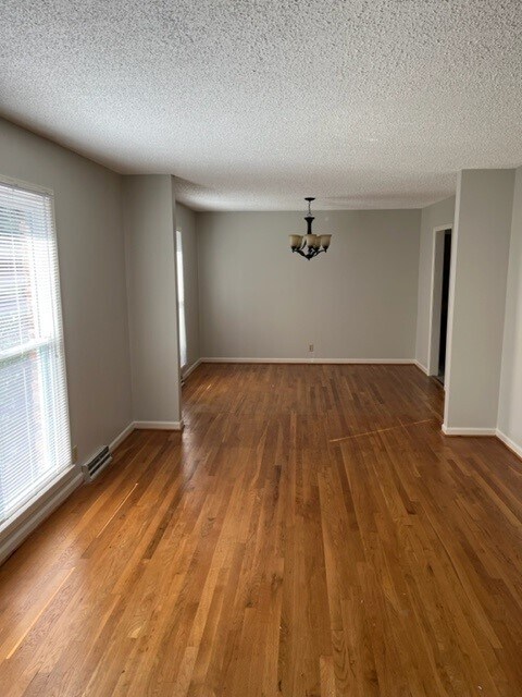front living & dining rooms - 1522 Lipscomb Dr