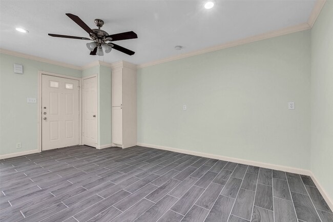 Foto del edificio - 1311 Antoine Dr