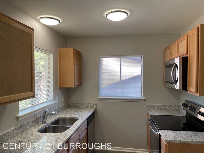 Building Photo - 3 br, 1 bath House - 4306 Limpio