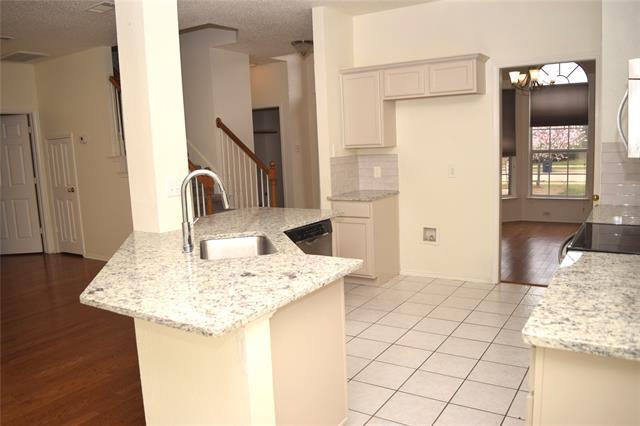 Building Photo - 4840 Park Brook Dr