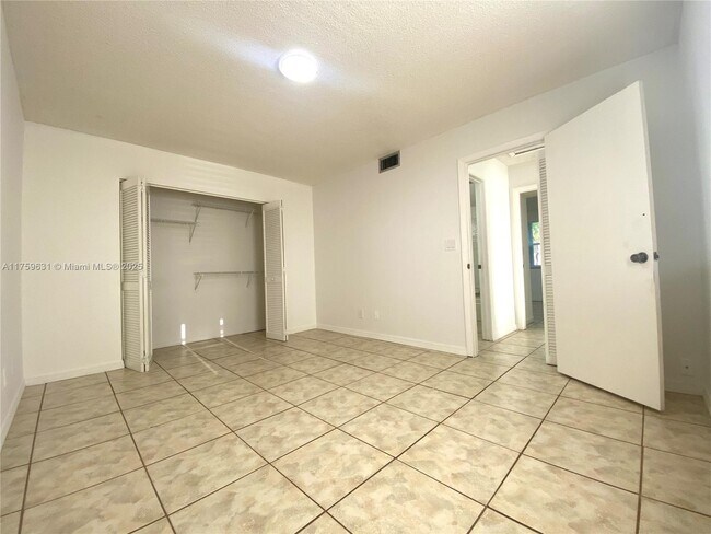 Building Photo - 11232 SW 12th St