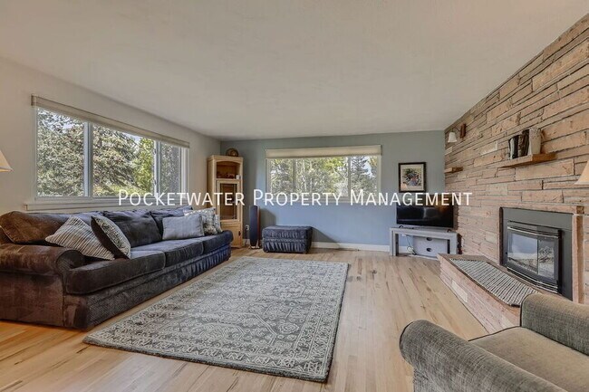 Foto del edificio - 6086 Simmons Dr