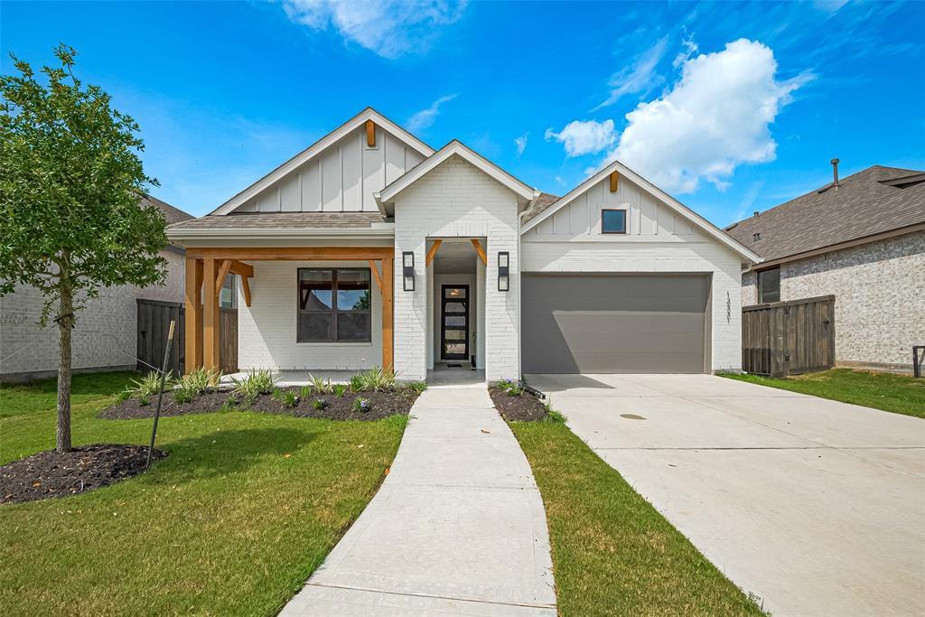 Primary Photo - 12331 Palmetto Dr