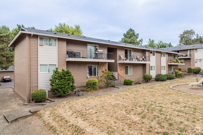 Exterior - Fox Pointe