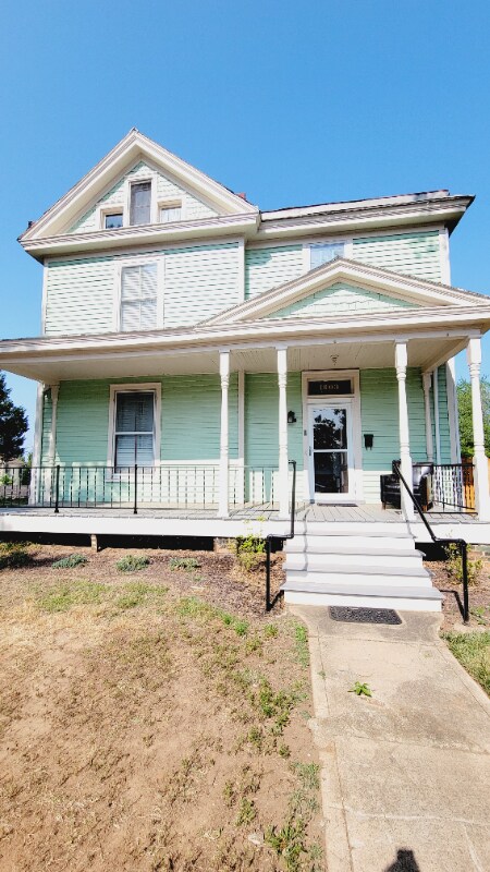 Foto del edificio - 1003 Rivermont Ave