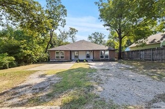 Building Photo - 412 N 5th St