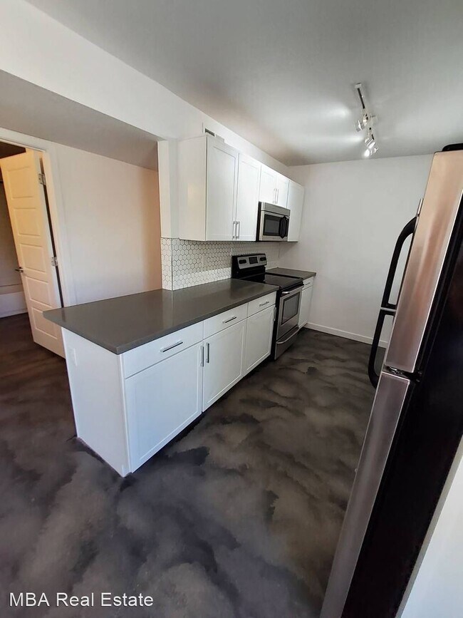 Building Photo - 2 br, 2 bath House - 3907 E Earll Dr #A