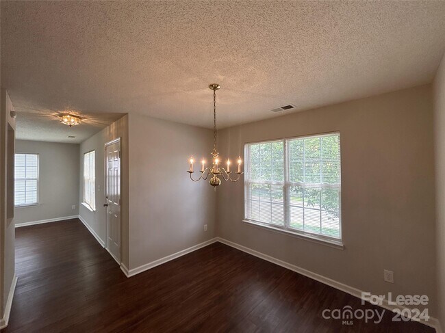 Building Photo - 14614 Laura Michelle Rd