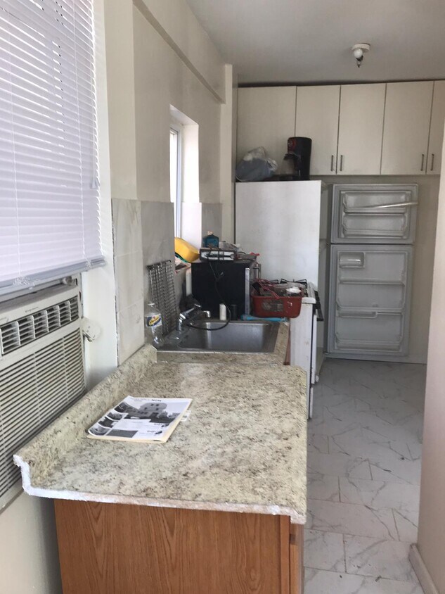 Kitchen - 159 Beach 119th St