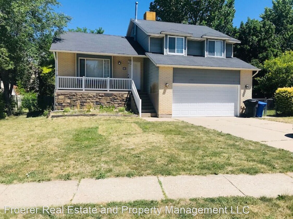Primary Photo - 5 br, 2 bath House - 724 E 1850 N