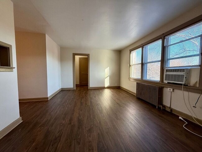 Foto del edificio - 1400 Kenmore Ave