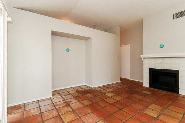 Building Photo - 1424 Horncastle St