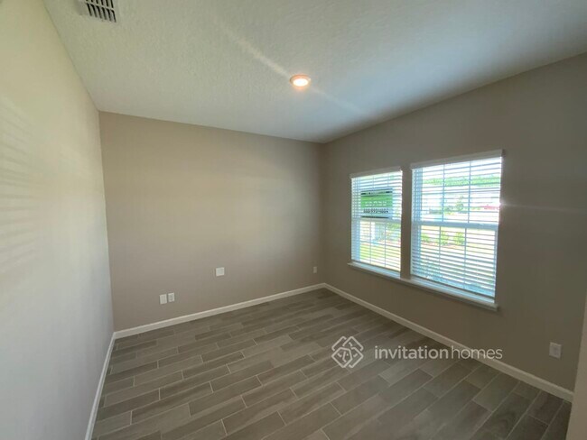 Foto del edificio - 9962 Lemon Grass Ln