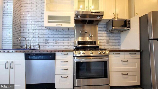 Foto del edificio - 1701 Linden Ave