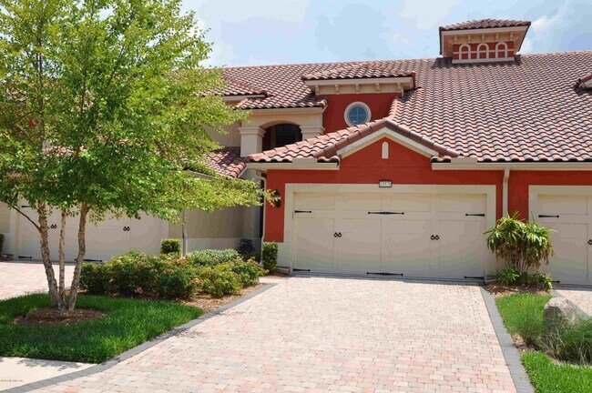 Foto del edificio - 13528 Montecito Pl