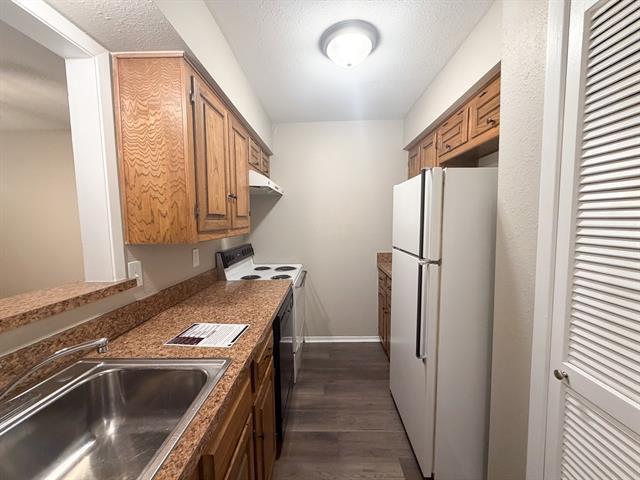 Foto del edificio - 510 W Marvin Ave